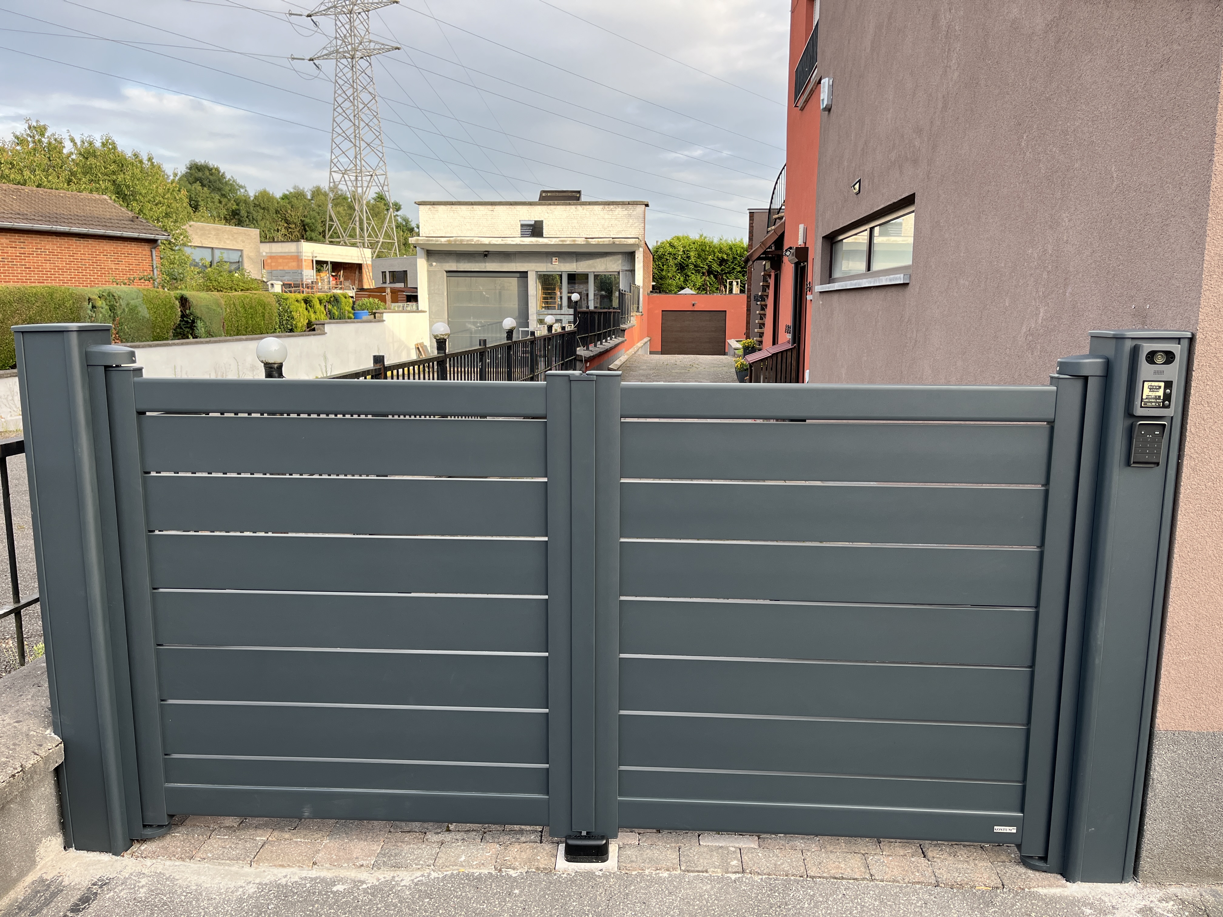 Portail aluminium sur mesure